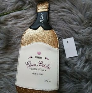 Bubbly purse